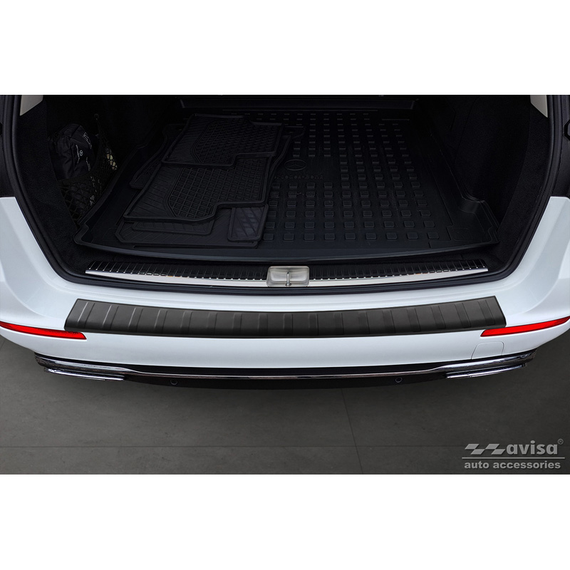 Protection de seuil arrière inox noir mat sur mesure pour Mercedes Classe-E W213 Kombi 2016- 'Ribs'