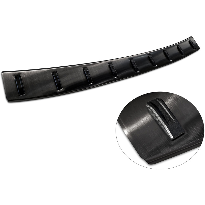 Protection de seuil arrière inox noir sur mesure pour Volkswagen Golf VII Variant Facelift 2017-2019 (incl. R-Line) 'STRONG EDITION'