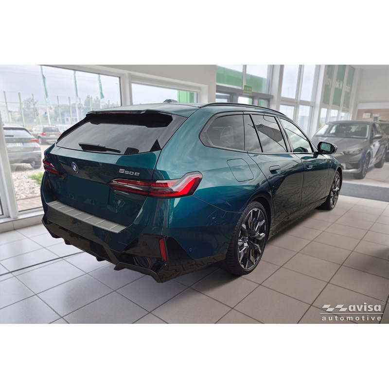 Avisa Protection de seuil arrière inox thermolaqué sur mesure pour BMW Série 5 Touring (G61) 2024- incl. M-Sport 'Soft Silver'