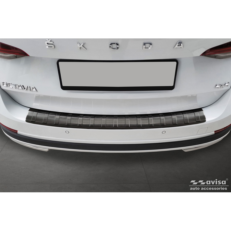 Protection de seuil arrière inox Noir sur mesure pour Skoda Octavia Scout (NX5) 2020- 'Ribs'