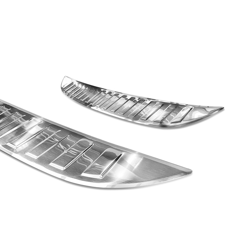 Protection de seuil arrière inox sur mesure pour Mazda CX-3 2015-2022 'Ribs'