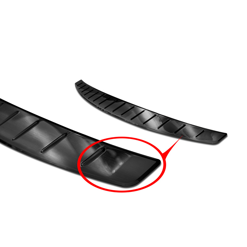 Protection de seuil arrière inox noir sur mesure pour Mercedes CLA II (C118) 2019- 'Ribs'