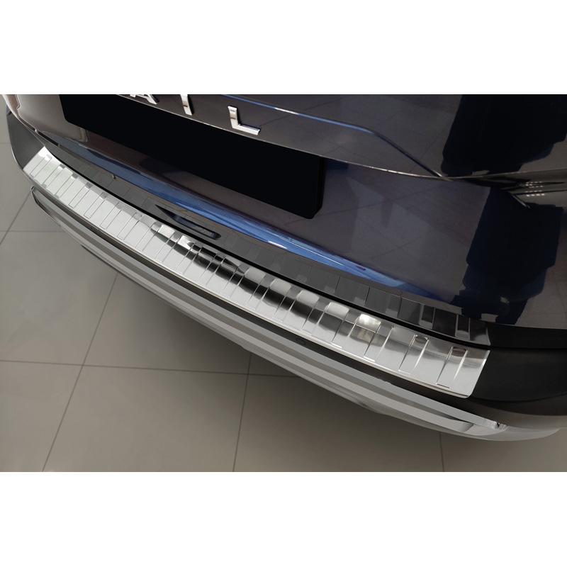 Protection de seuil arrière inox sur mesure pour Nissan X-Trail IV (T33) 2021- 'Ribs'
