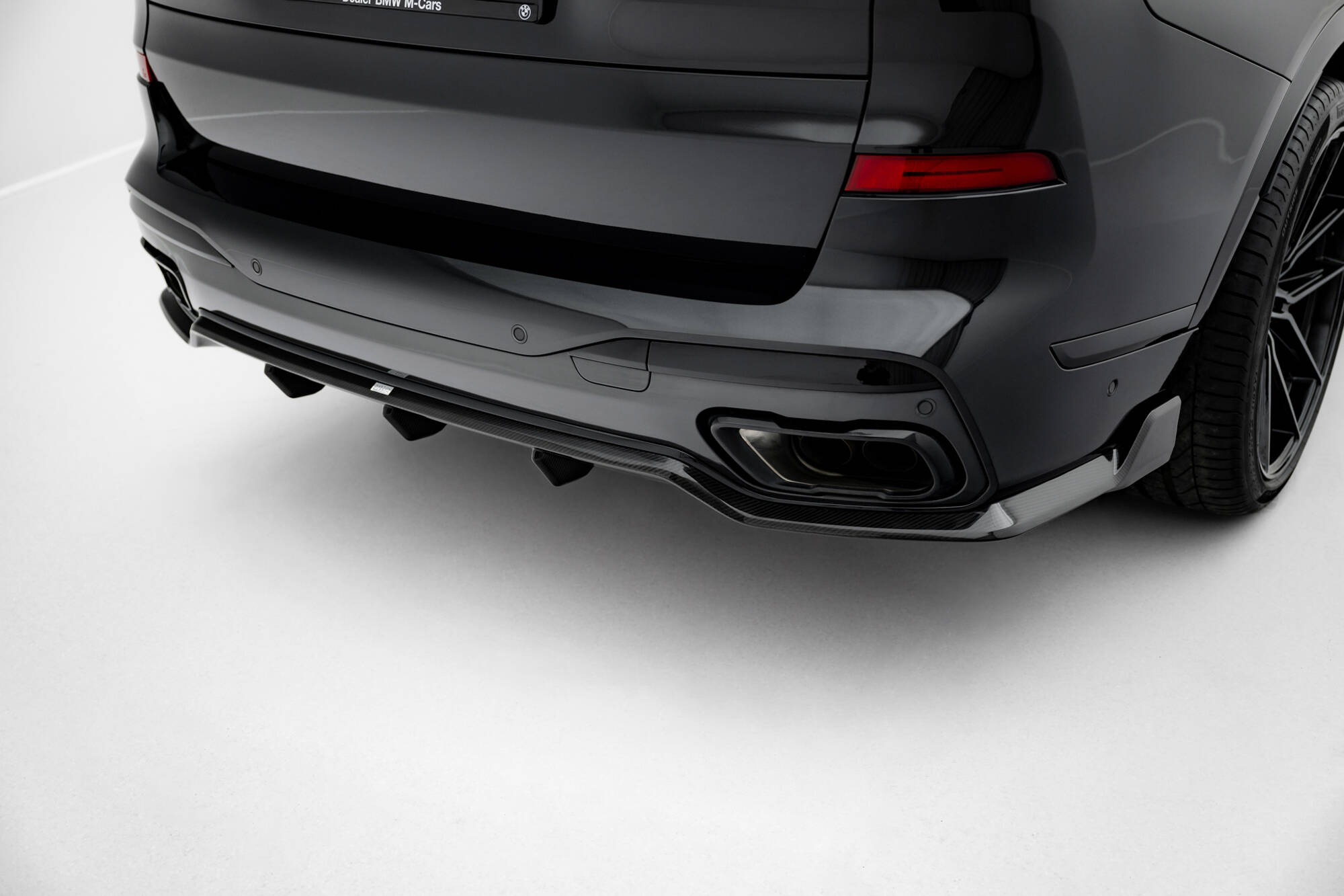Carbon Fiber Achter Diffuser BMW X7 M-Pack G07 Facelift Maxton Glanzend zwart