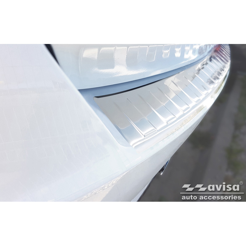 Protection de seuil arrière inox sur mesure pour Hyundai I30 HB 5-portes FL 2020- 'Ribs'