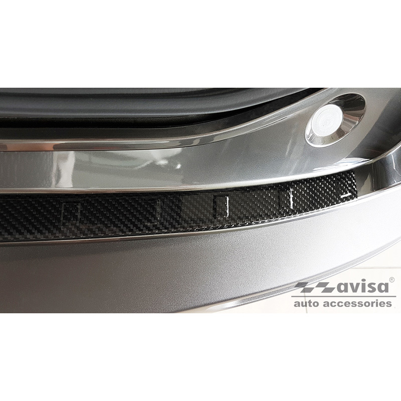 Protection de seuil arrière carboné 3D sur mesure pour Mazda CX-30 2019- 'Ribs'