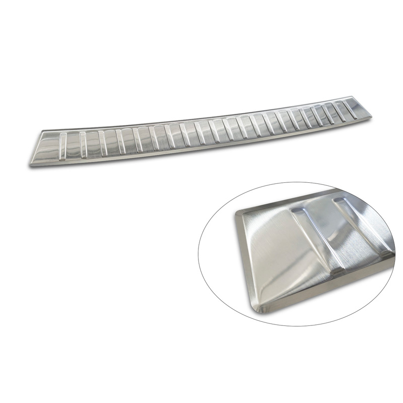 Protection de seuil arrière inox sur mesure pour Peugeot 3008 III 2024- 'Ribs'