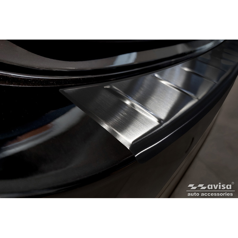 Protection de seuil arrière inox noir sur mesure pour Mercedes Classe-E W214 Sedan 2023- 'Ribs'
