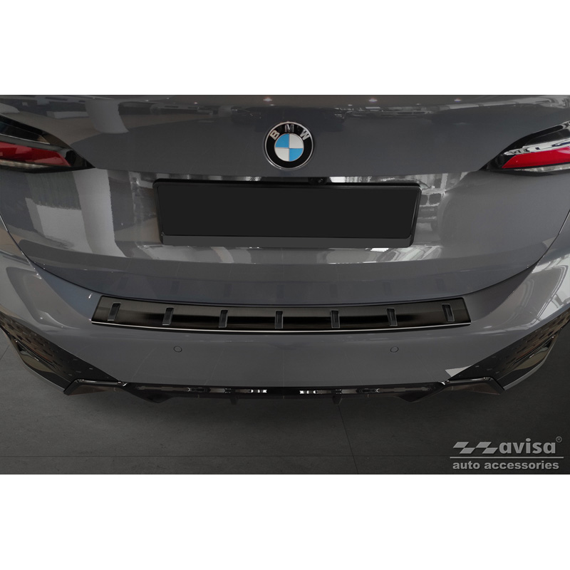 Protection de seuil arrière inox noir sur mesure pour BMW Série 2 (U06) Active Tourer (incl. Paquet M) 2021- 'STRONG EDITION'