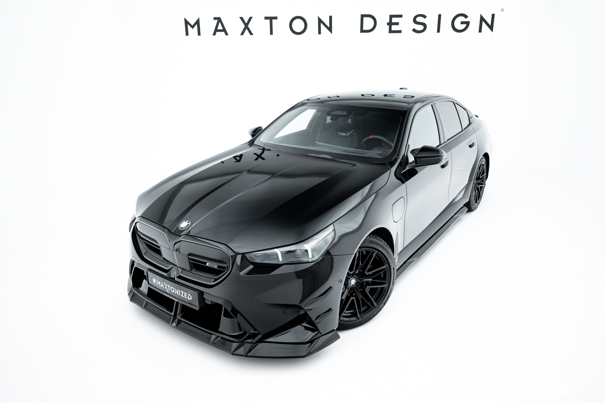 Bodykit passend voor BMW M5 G90 Maxton Glanzend zwart