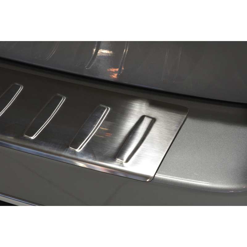 Protection de seuil arrière inox sur mesure pour Toyota Auris Touring Sports 2013-2015 'Ribs'