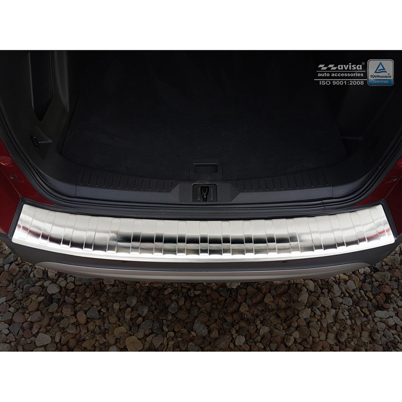 Protection de seuil arrière inox sur mesure pour Ford Kuga II 2013-2019 'Ribs' (Version longue)