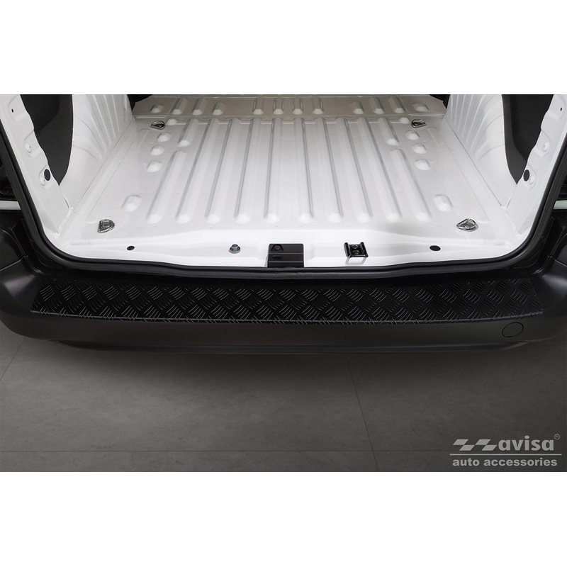 Protection de seuil arrière en aluminium noir mat sur mesure pour Citroën Berlingo (Multispace) & Peugeot Partner 2008-2015 & 2015-2018 & 2018- & Peugeot Rifter 2018- & Opel Combo E 2018- & Toyota Proace City/Verso 2019- & Fiat Doblo 2022- 'Riffled Pla