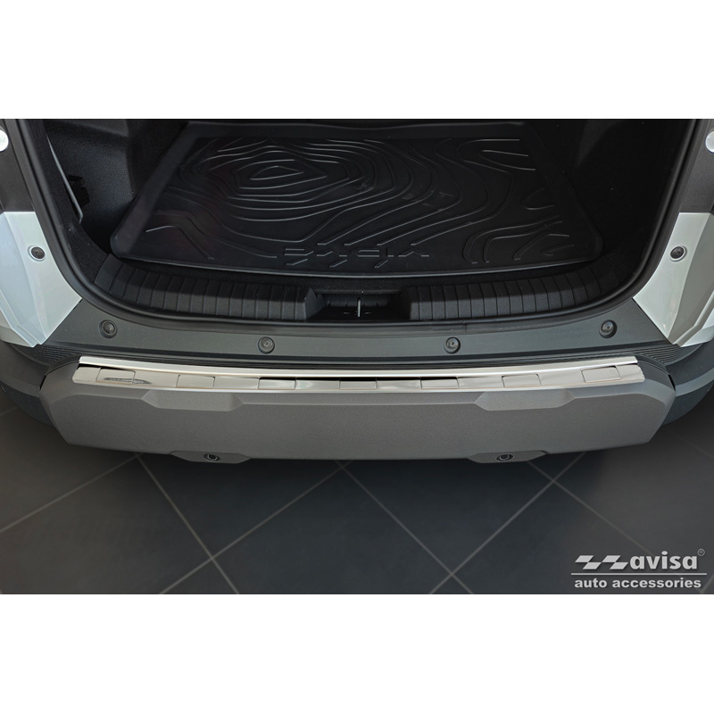 Protection de seuil arrière inox sur mesure pour Dacia Duster III 2024- 'Ribs'