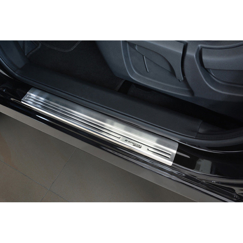 Seuils de portes inoxydable sur mesure pour Nissan Qashqai II 2014-2021 - 'Special Edition' - 4-pièces