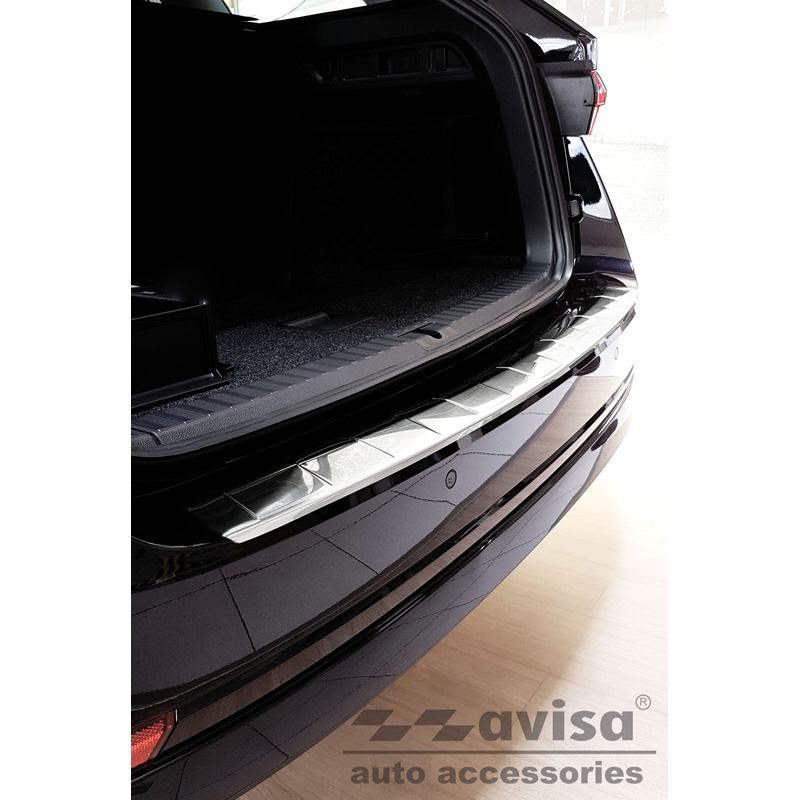 Protection de seuil arrière inox sur mesure pour Skoda Octavia IV Kombi 2020-2024 & FL 2024- (incl. RS, excl. Scout) 'Ribs'