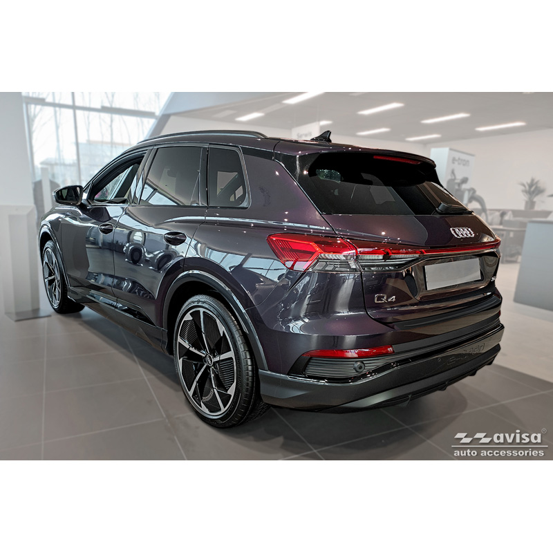 Avisa Protection de seuil arrière inox noir mat sur mesure pour Audi Q4 e-tron (F4B) & Q4 e-tron Sportback (F4N) 2021- 'Ribs'