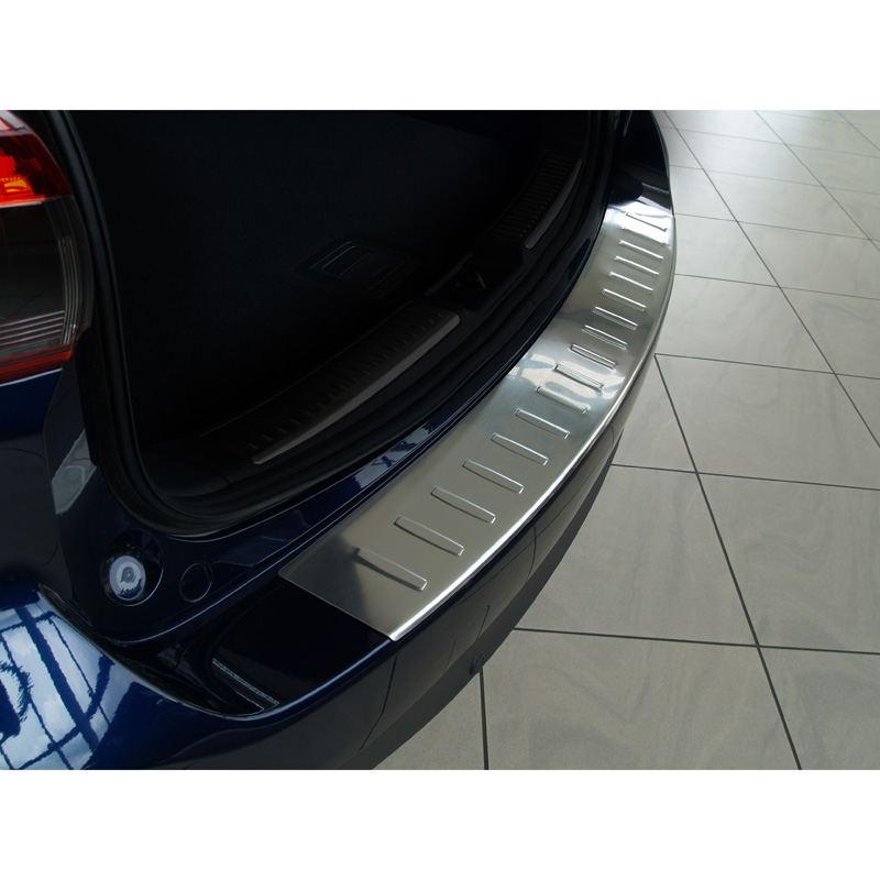 Protection de seuil arrière inox sur mesure pour Mazda 6 III GJ combi 2012- 'Ribs'