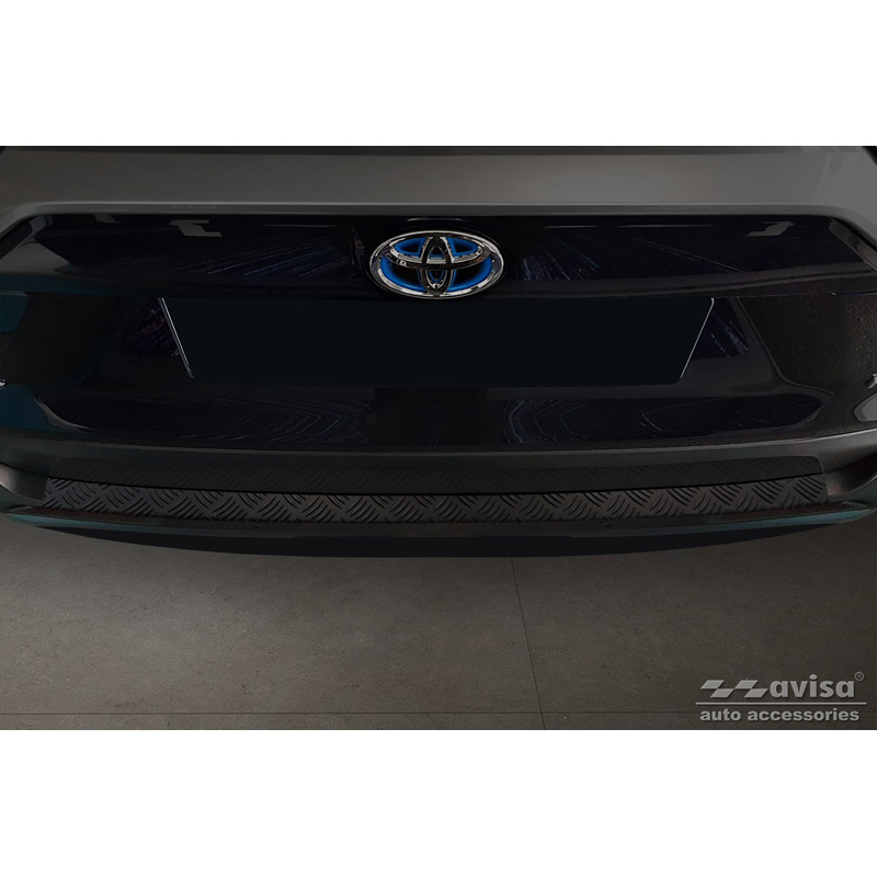 Protection de seuil arrière en aluminium noir mat sur mesure pour Toyota RAV4 (5th Gen.) 2018- & Suzuki Across 2020- 'Riffled Plate'