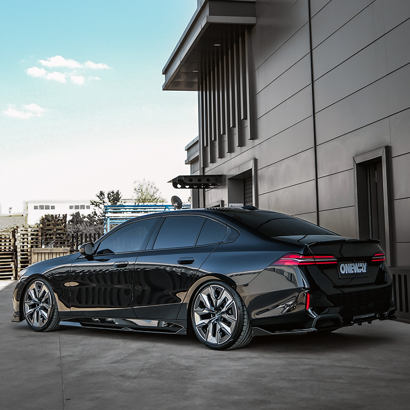 Oneway Becquet arrière sur mesure pour BMW Serie-5 G60 Sedan 2023- incl. i5 - Noir brillant