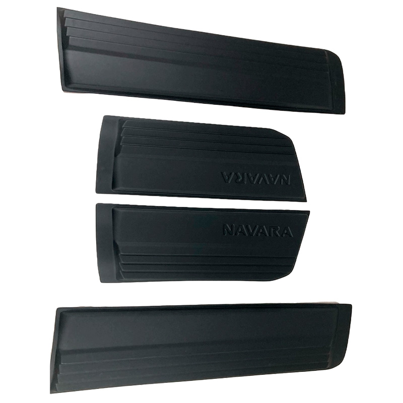 Jeu de baguettes de porte sur mesure pour Nissan Navara NP300 (D23) 2014-2021 - Noir mat