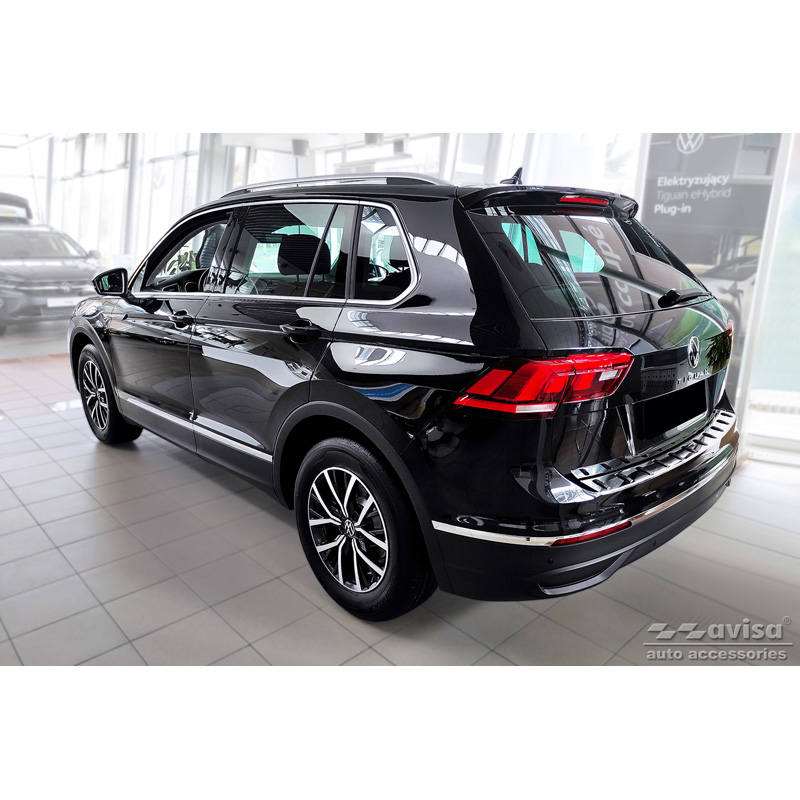 Protection de seuil arrière inox sur mesure pour Volkswagen Tiguan II 2016-2020 & Facelift 2020-2024 'STRONG EDITION'