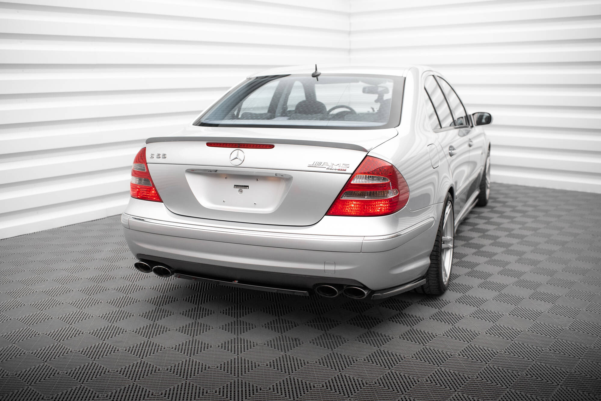 Bodykit passend voor Mercedes-Benz E 55 AMG W211 (2003–2006)