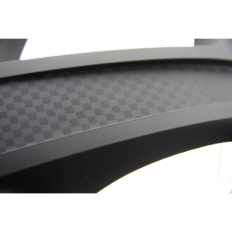 Jeu d'enjoliveurs VR 14-inch noir/look-carboné/logo