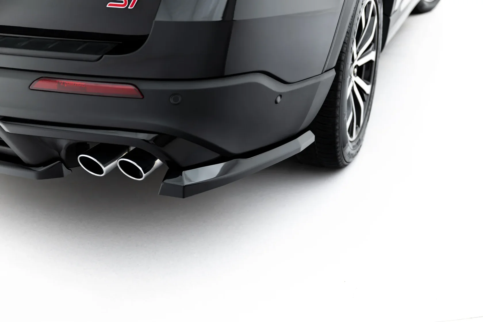 Bodykit passend voor Ford Explorer ST Mk6 Glans Zwart – Maxton Design
