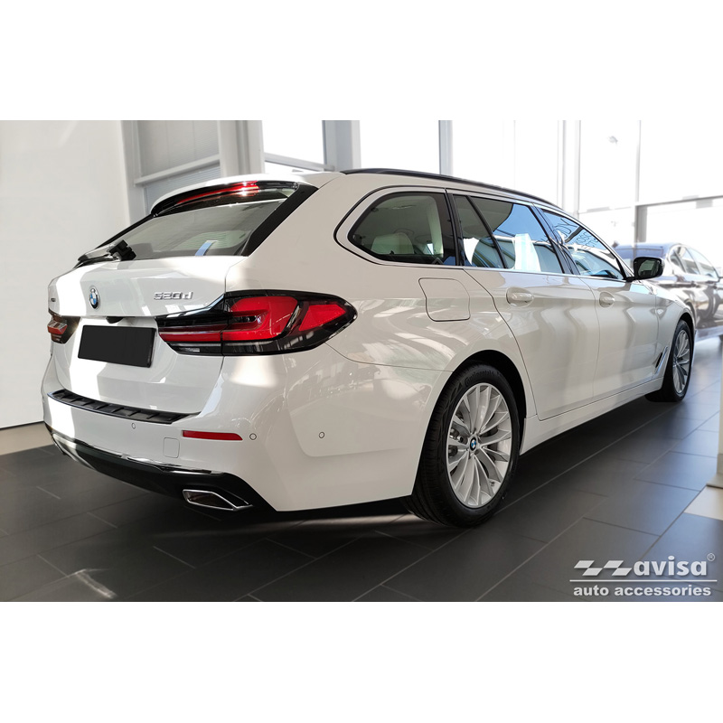 Protection de seuil arrière inox noir sur mesure pour BMW Série 5 G31 FL Touring 2020-2024 excl. M-Sport 'STRONG EDITION'