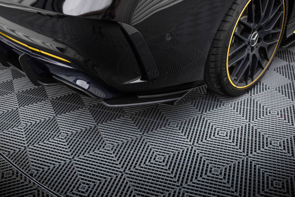 Zijdiffuser met Canards Street Pro Mercedes AMG CLA 45 C117 FL Maxton
