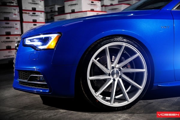 Vossen CVT 10.5x20 5x112 ET30 Metallic Gloss Silver Deep Face