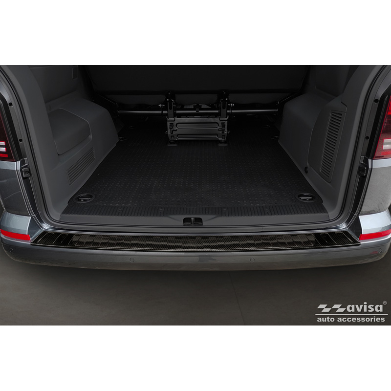 Protection de seuil arrière carboné 3D sur mesure pour Volkswagen Caravelle T6 2015-2019 & Caravelle T6.1 2019- (avec hayon arrière) 'Ribs'