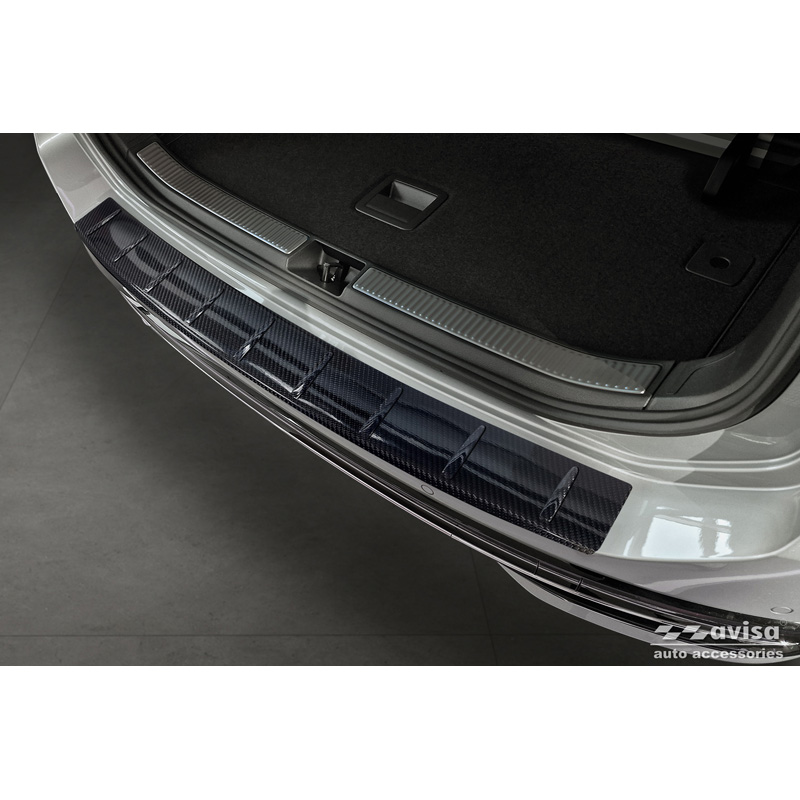 Protection de seuil arrière carboné 3D sur mesure pour Volkswagen Passat (CJ5) incl. R-Line & Hybrid 2023- 'Ribs'