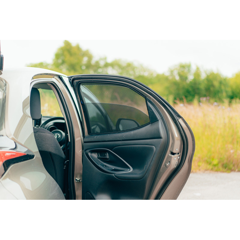Set de Car Shades sur mesure pour Toyota Yaris (P21) 2020- (4-pièces)