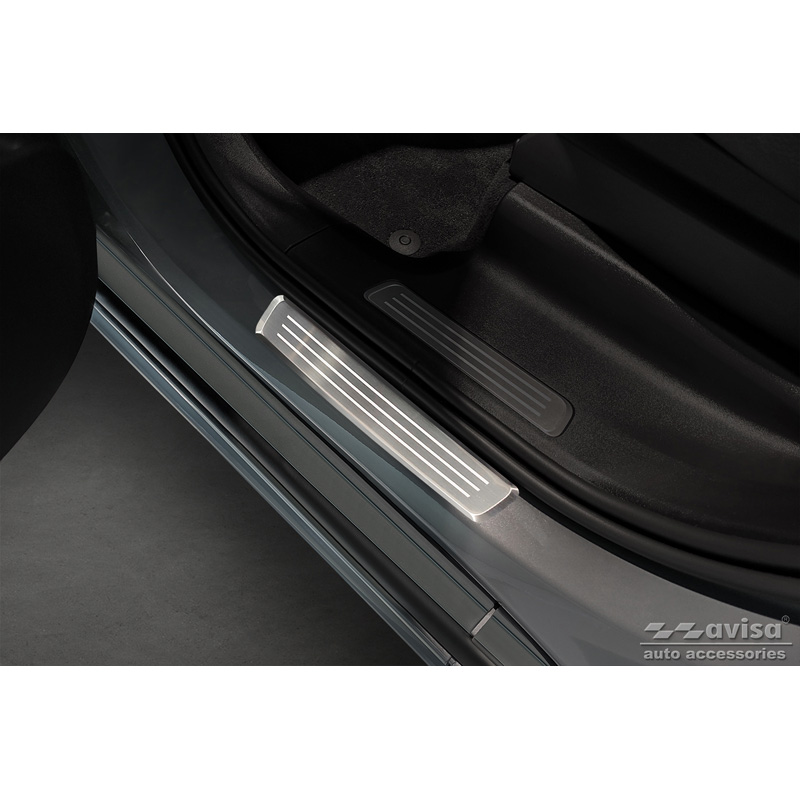 Seuils de portes inoxydable sur mesure pour Volvo XC90 II 2015-2019 et tous les modèles restylés - 'Lines' - 4-pièces