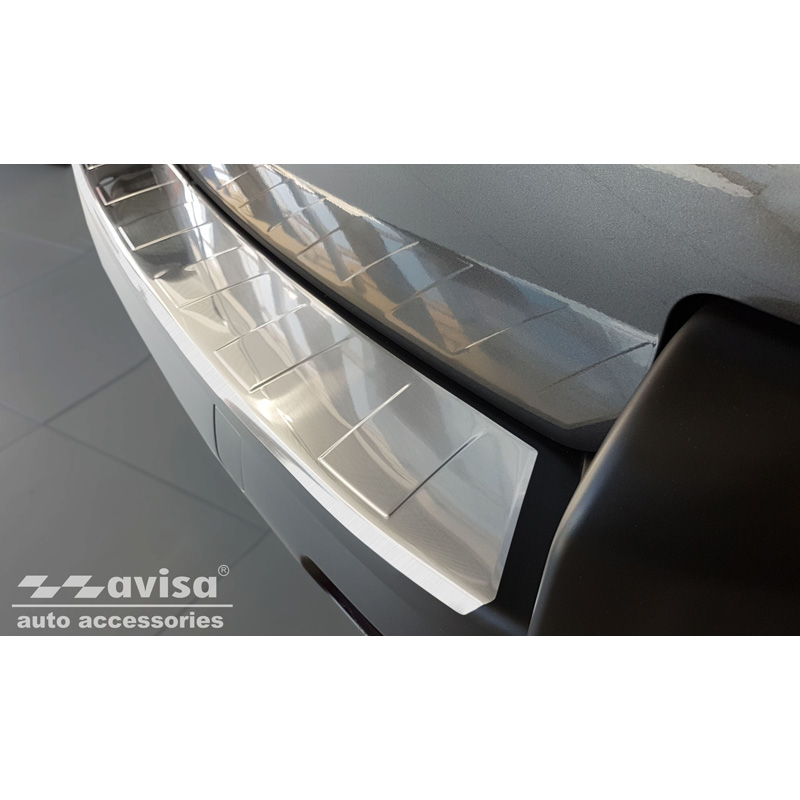 Protection de seuil arrière inox sur mesure pour Toyota Proace II Furgon 2016- & Opel Zafira Life 2019- 'Ribs'