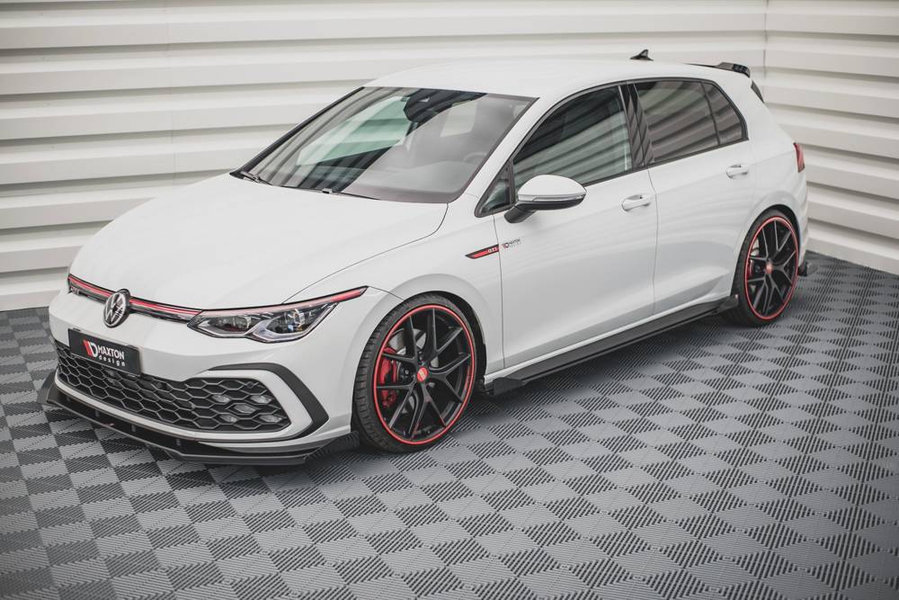 Zijskirts met Canards Street Pro Volkswagen Golf 8 GTI / GTI Clubsport / R-Line Maxton