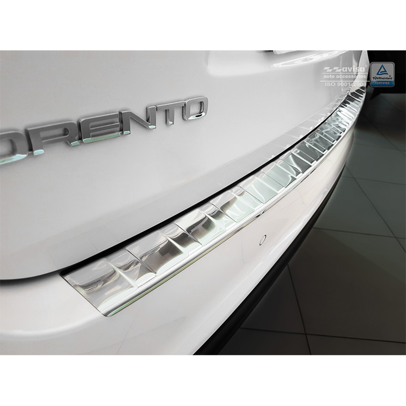 Protection de seuil arrière inox sur mesure pour Kia Sorento III Facelift 2017-2020 'Ribs'