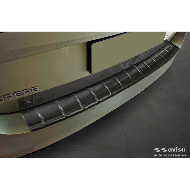 Protection de seuil arrière inox noir sur mesure pour Skoda Superb IV Combi 2023- 'Ribs'