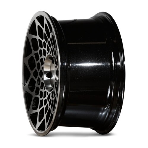 RADI8 B12 9.5x18 5X112 42 Gloss black machine face 66,6 Velgen
