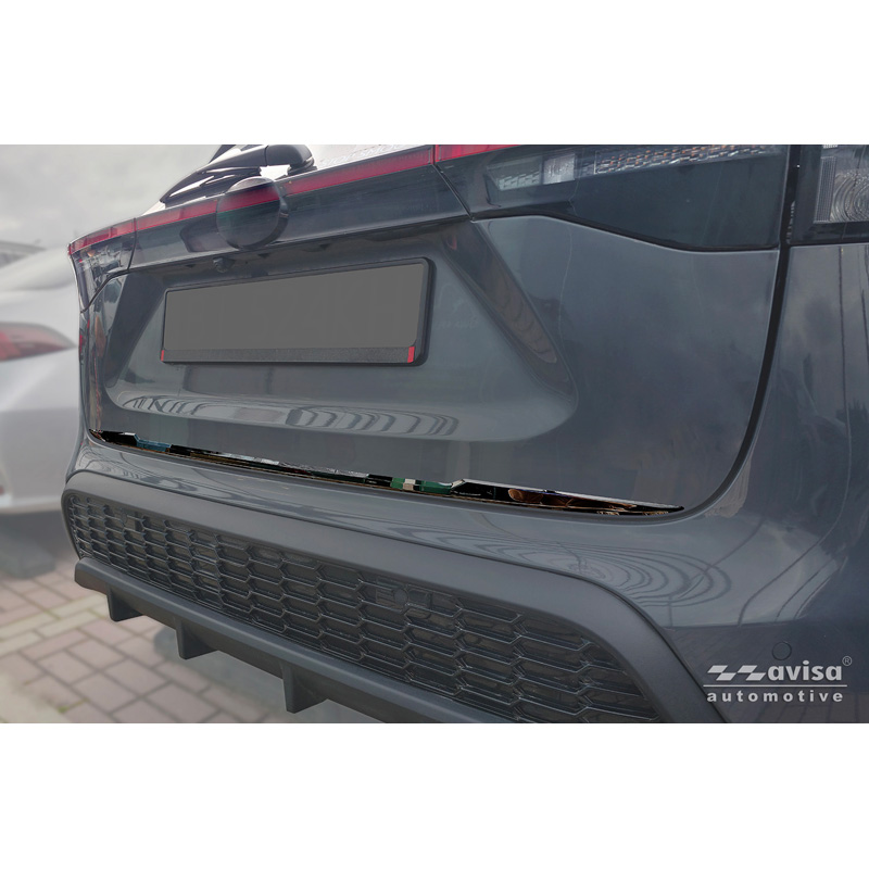 Avisa Moulure de hayon en Inox Noir Chrome sur mesure pour Toyota Yaris Cross (MXP) 2020-