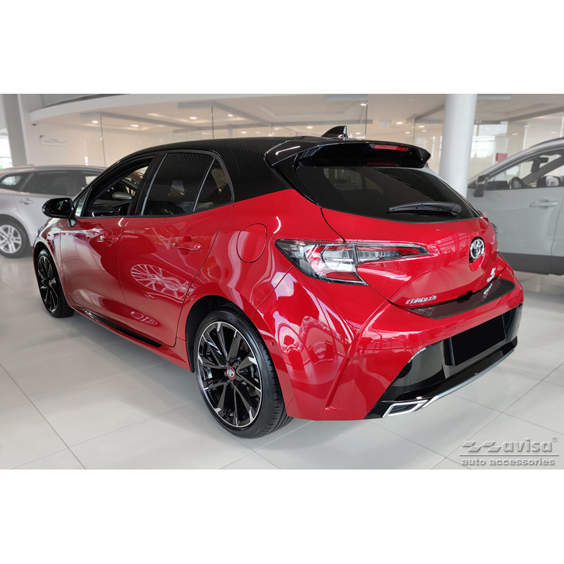 Protection de seuil arrière inox noir sur mesure pour Toyota Corolla XII HB 2019- (incl. GR-Sport) 'Ribs'