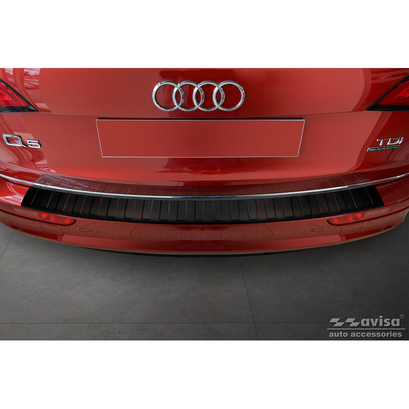 Protection de seuil arrière inox noir mat sur mesure pour Audi Q5 2008-2012 & 2012- 'Ribs'