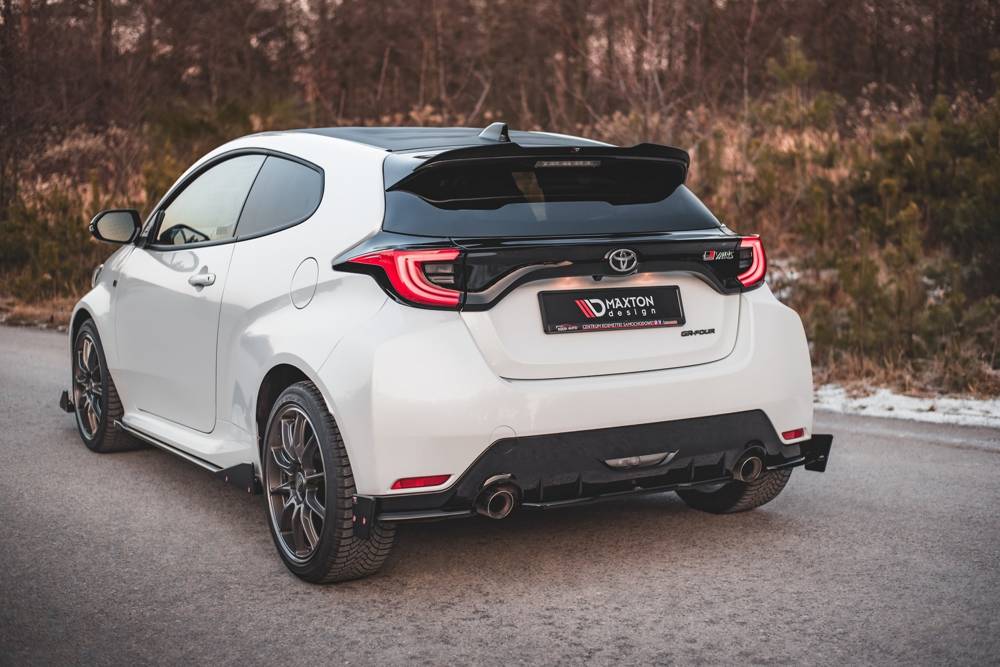 Street Pro Zijdiffusers met Canards Toyota GR Yaris MK4 Maxton