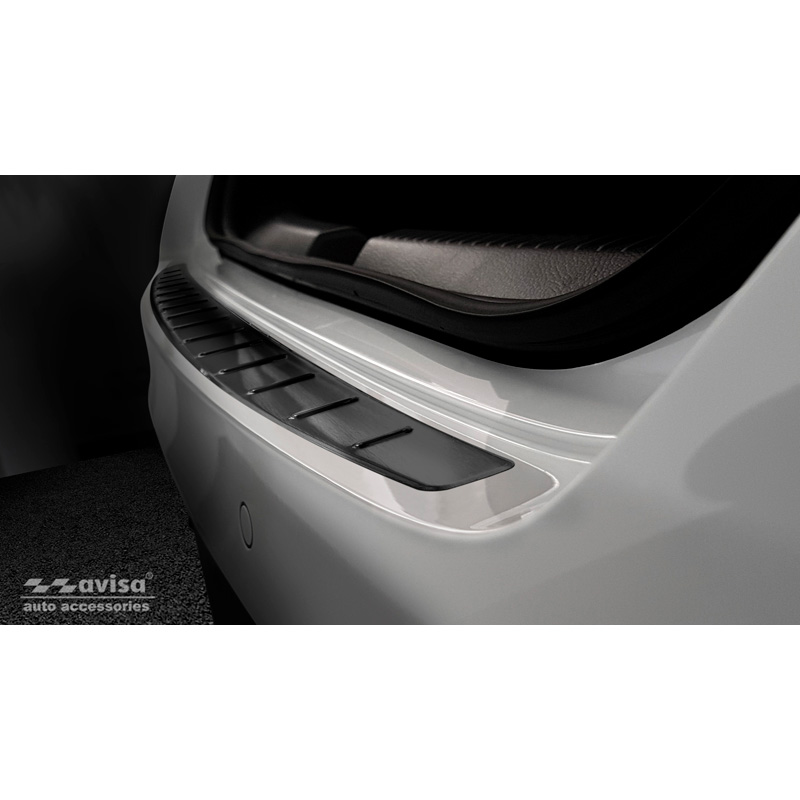 Protection de seuil arrière inox noir sur mesure pour Mercedes CLA II (C118) 2019- 'Ribs'