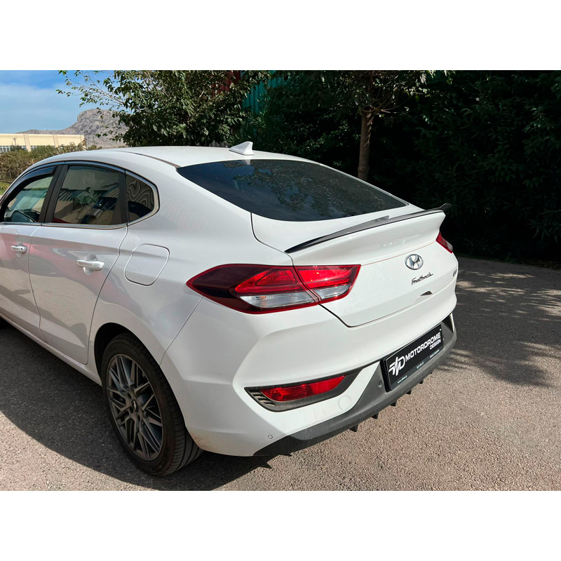 Lèvre spoiler arrière sur mesure pour Hyundai i30 III Fastback incl. N-Line 2017- (ABS Noir brillant)