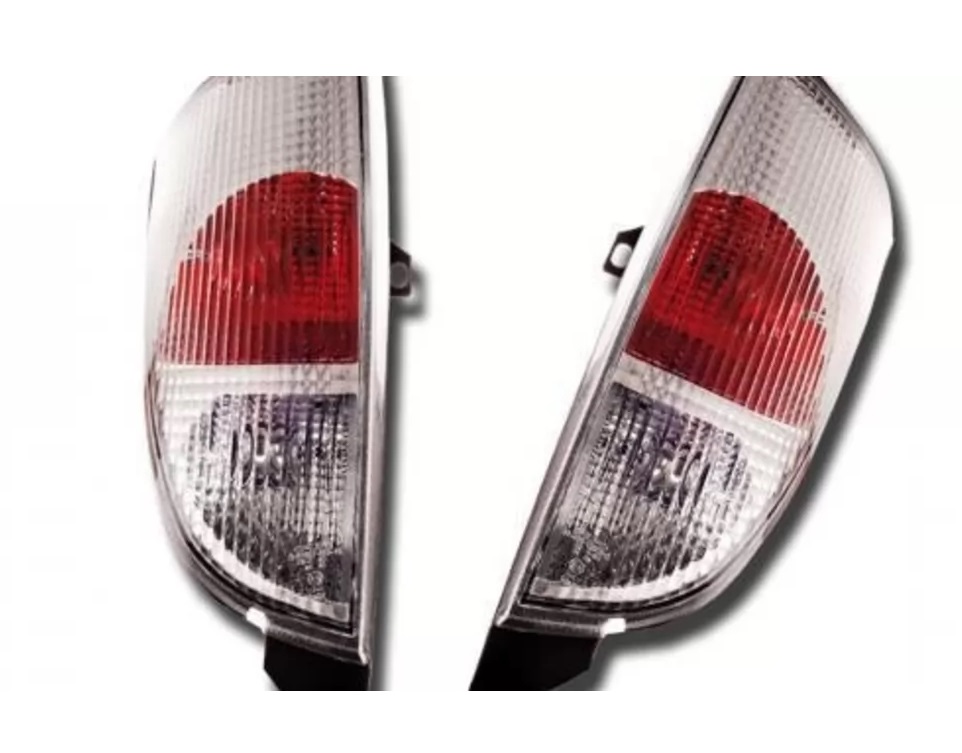 Feux arriere Ford Focus 98-04 claire chrome