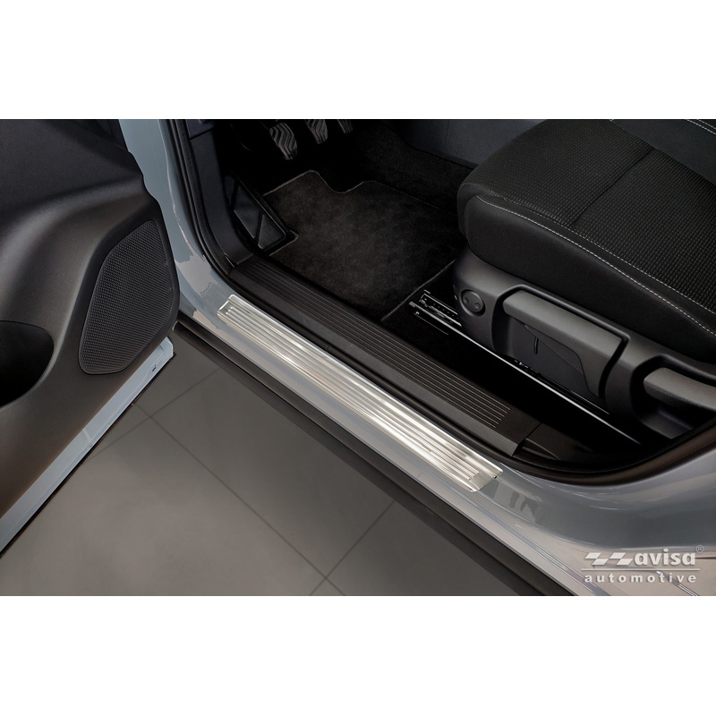 Avisa Seuils de portes inoxydable argent sur mesure pour Nissan Qashqai III 2021-2024 & Facelift 2024- - 'Lines' - 4-pièces
