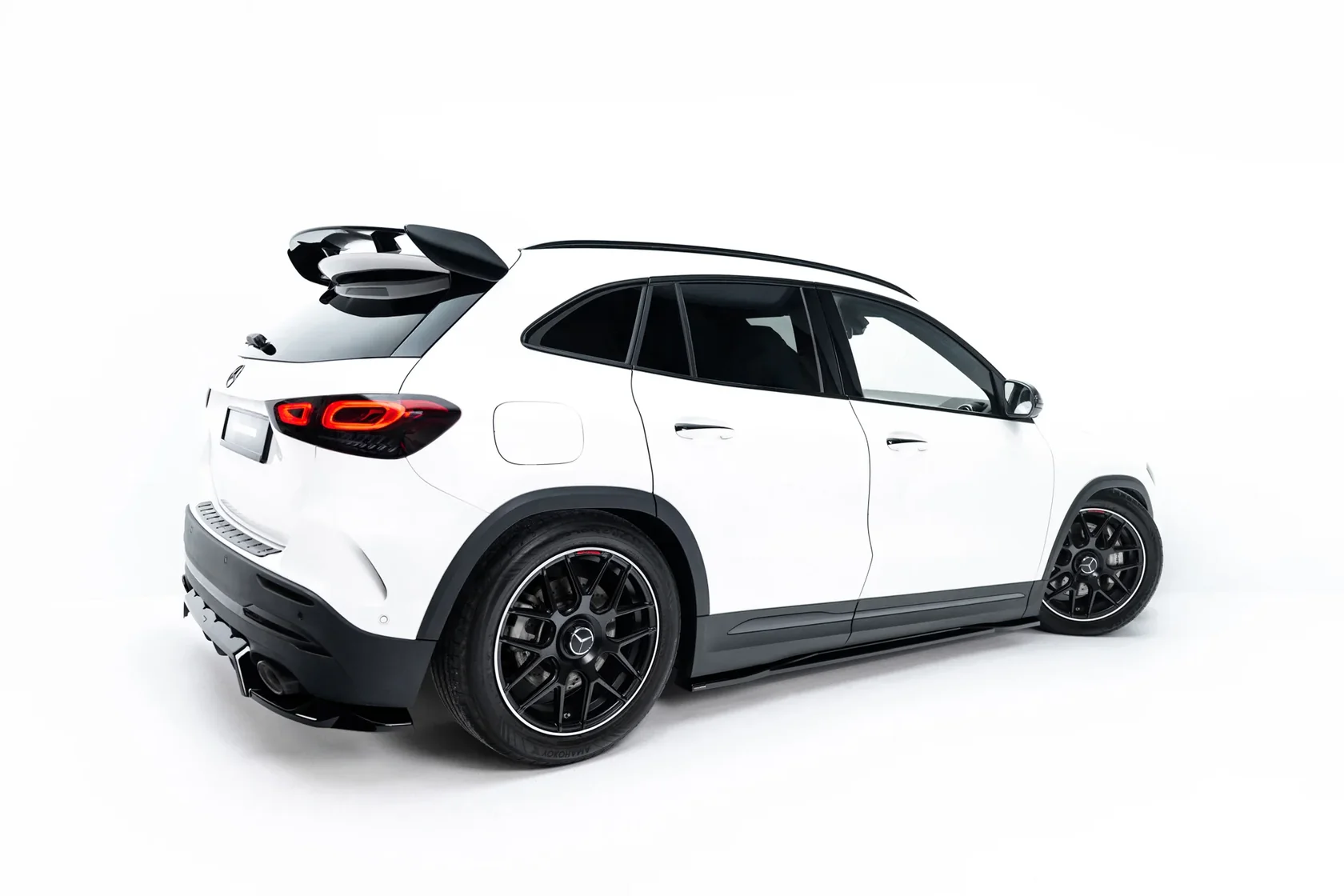 Zijskirts Mercedes-AMG GLA 35 H247 Glans Zwart